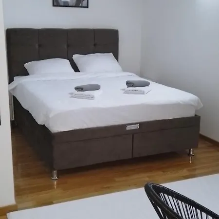 Apartment A&b, Zlatibor Bukorovac