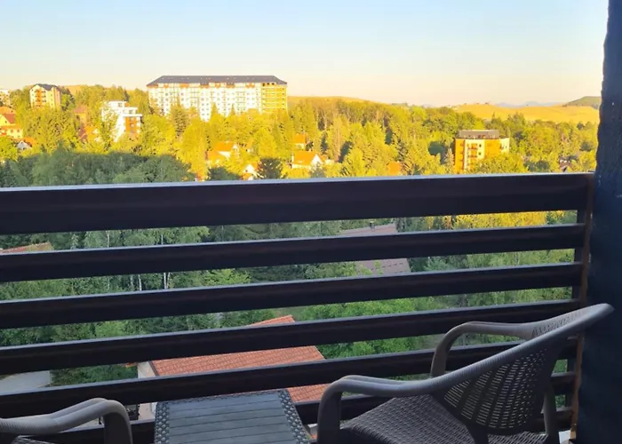 A&b, * 兹拉蒂博尔