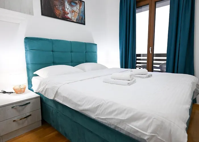 A&b, * 兹拉蒂博尔